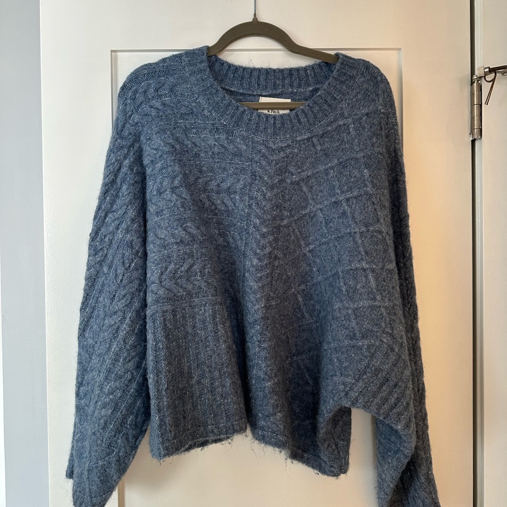 Abercrombie & Fitch Heather Blue Knit Sweater